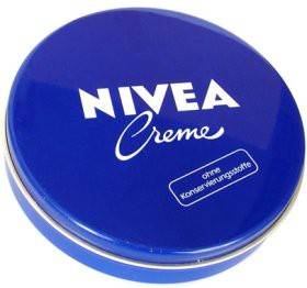 Protégez votre peau avant de vous maquiller.